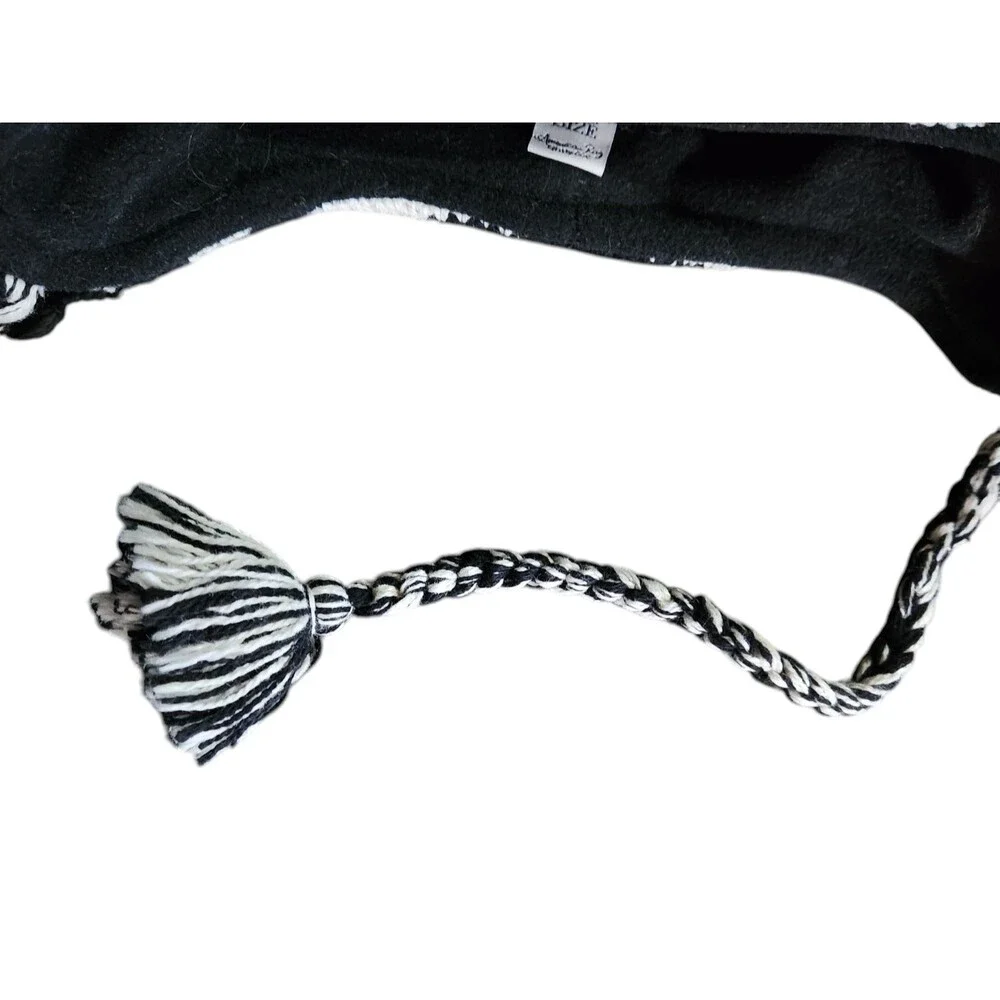 American Rag Cie Knit Beanie Striped Bird Fleece Lined Tassles Girls One Size
